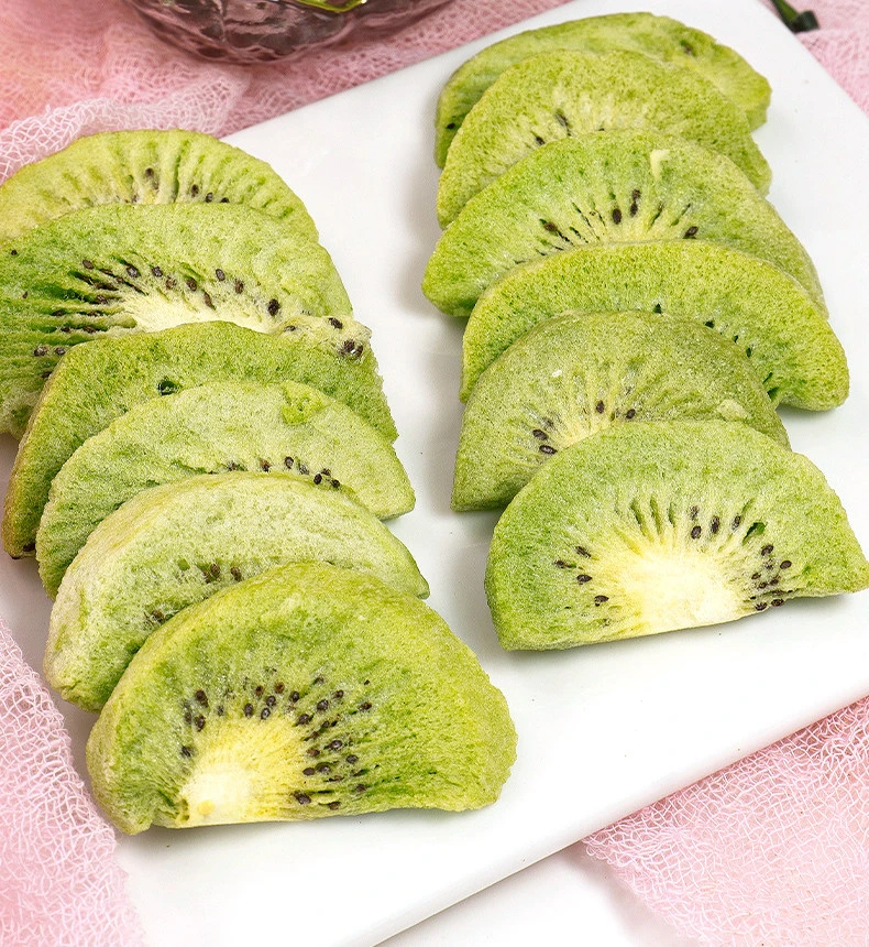 17885060279622.webp Kiwi close-up detail showing texture