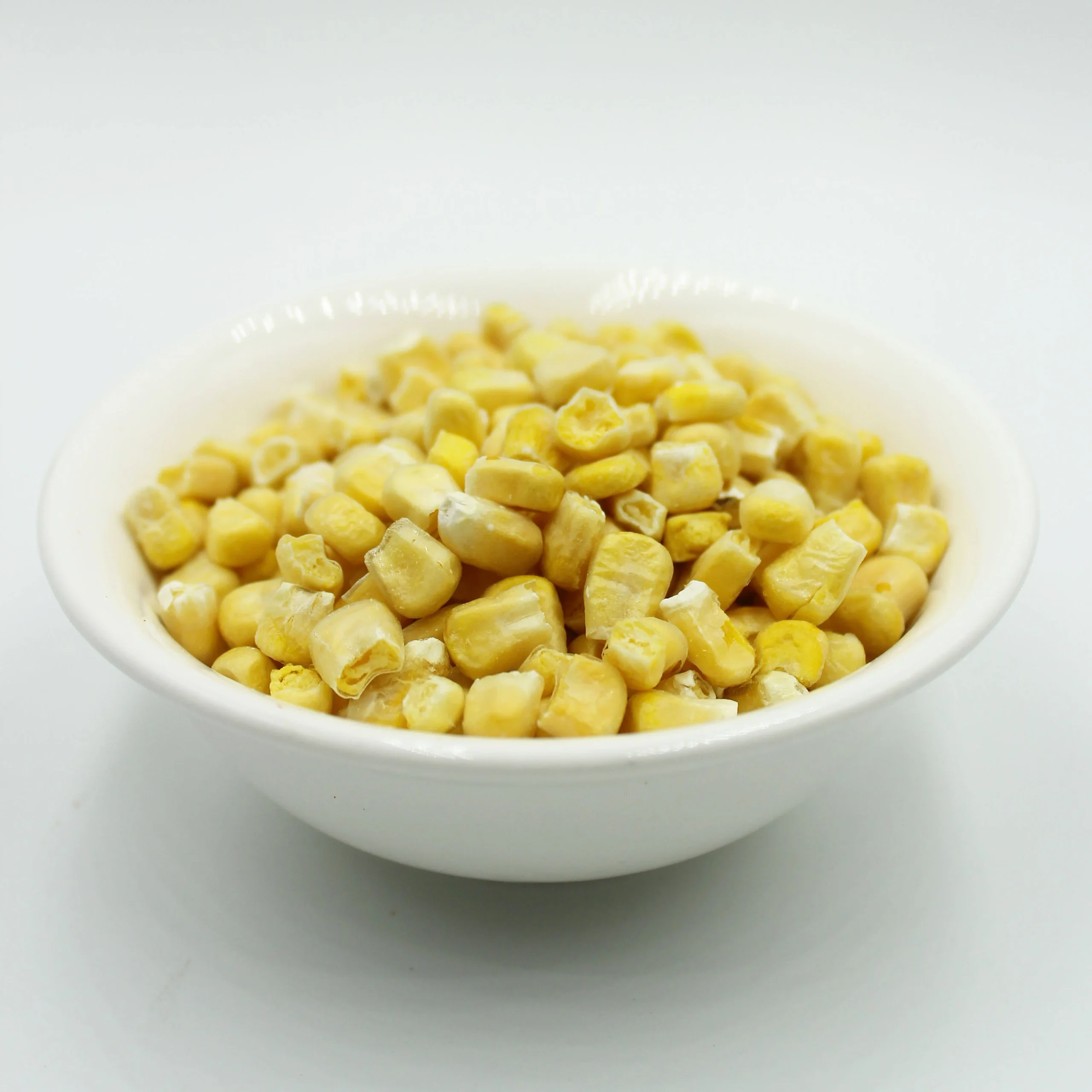 17885089810102.webp Corn Whole close-up detail showing texture